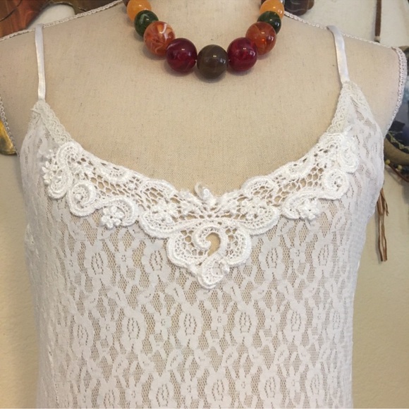Vintage 90s Delicates white lace stretchy chemise - Picture 3 of 7